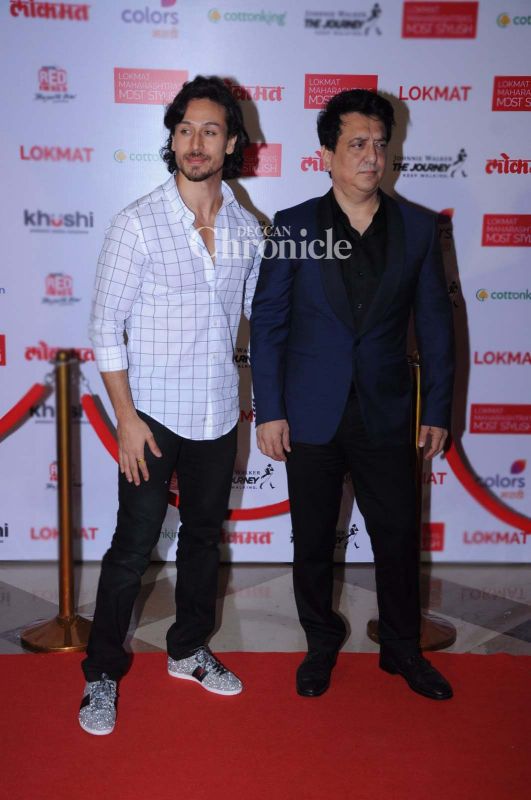 Hrithik, Sonam, Tiger, Radhika, others make fashion statement at awards show Hrithik, Sonam, Tiger, Radhika, others make fashion statement at awards show