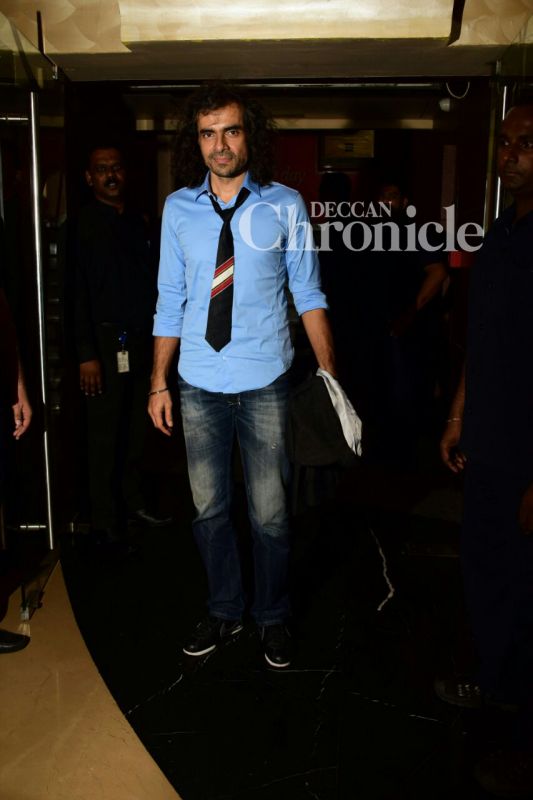 SRK joins in from LA as Anushka, Imtiaz launch JHMS trailer