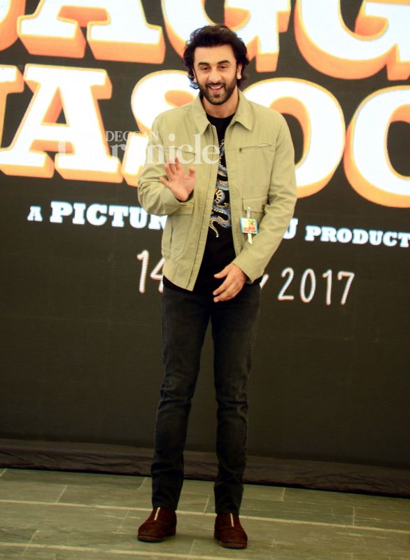 Jagga Jasoos: Ranbir-Katrina have a blast with school kids in Delhi Jagga Jasoos: Ranbir-Katrina have a blast with school kids in Delhi