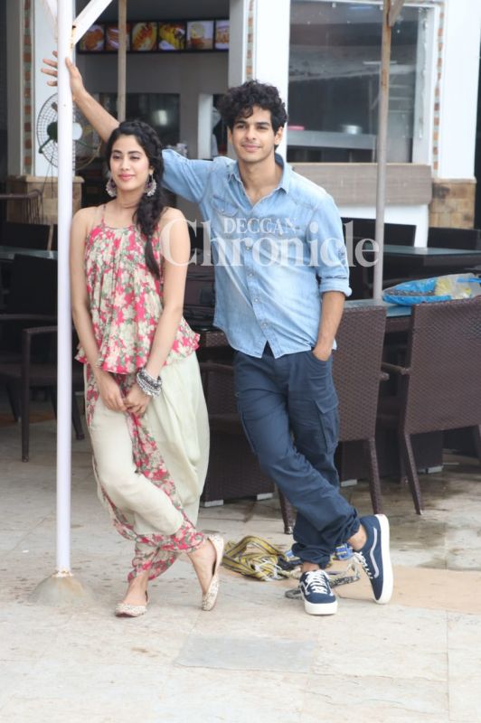 Janhvi-Ishaans lovely chemistry on busy day, Ranveer, other stars also clicked