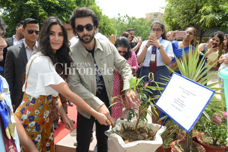Jagga Jasoos: Ranbir-Katrina have a blast with school kids in Delhi Jagga Jasoos: Ranbir-Katrina have a blast with school kids in Delhi