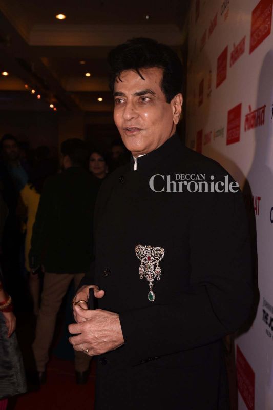 Hrithik, Sonam, Tiger, Radhika, others make fashion statement at awards show Hrithik, Sonam, Tiger, Radhika, others make fashion statement at awards show