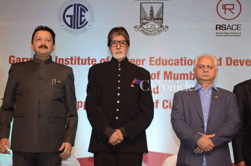 Amitabh Bachchan launches Ramesh Sippys initiative for Mumbai University