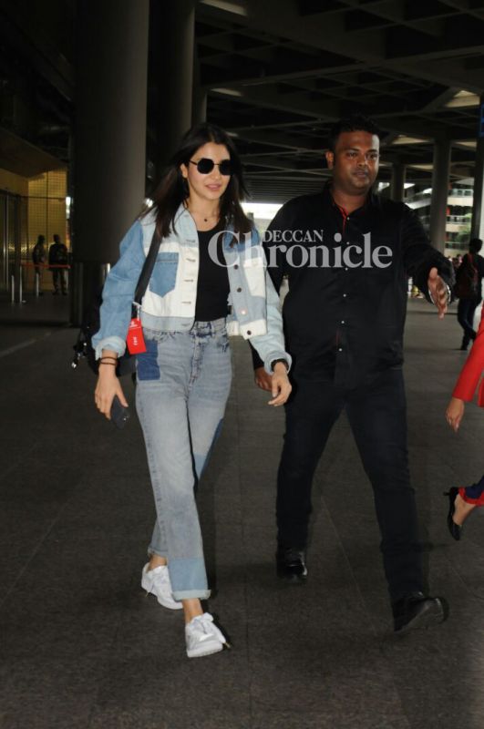 Casual is in for Varun, Anushka, Shraddha, Arjun and other stars