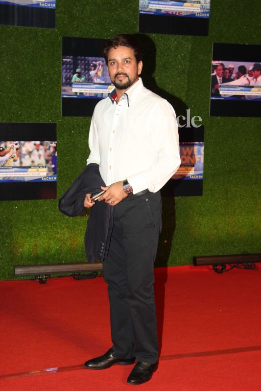 Sachins film premiere: SRK, Aamir, Bachchans, Ranveer, other stars shine