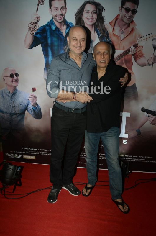 Akshay Kumar, other stars come out to support Anupam Khers Ranchi Diaries