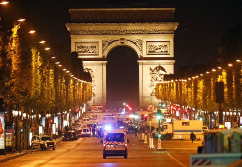 Paris: Attacker, officer dead, 3 wounded in Champs-Elysees shooting