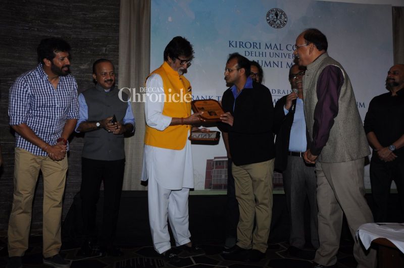 Amitabh Bachchan raises funds for alma mater with celebrity alumni