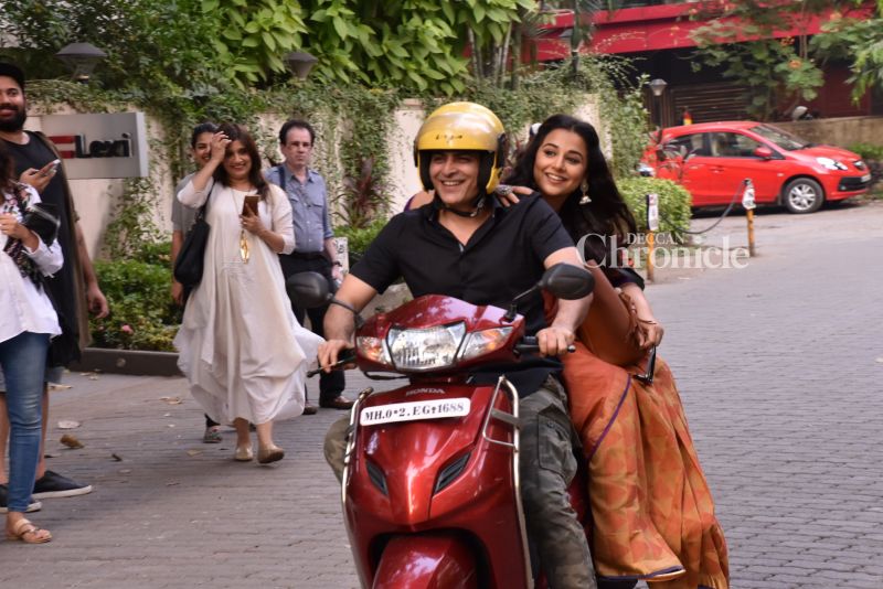Vidya-hubby take bike ride, Parvathy-Irrfan, Rajkummar-Kriti promote films