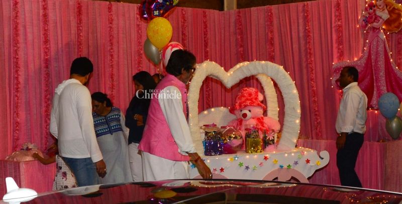 Bachchans throw a grand birthday bash for Aaradhya