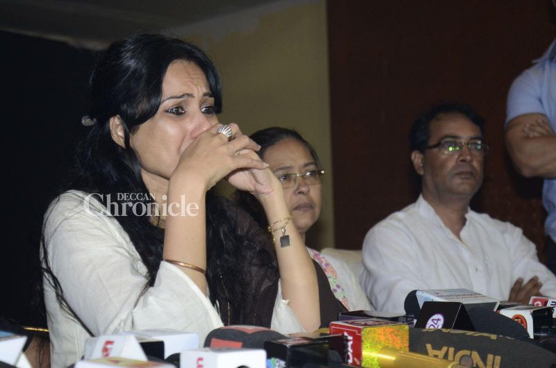 Parents, friends remember Pratyusha Banerjee on first death anniversary Parents, friends remember Pratyusha Banerjee on first death anniversary