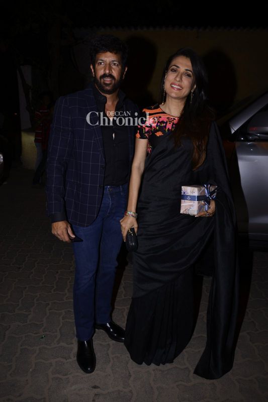 Priyanka, other stars step out in style for bash Priyanka, other stars step out in style for bash