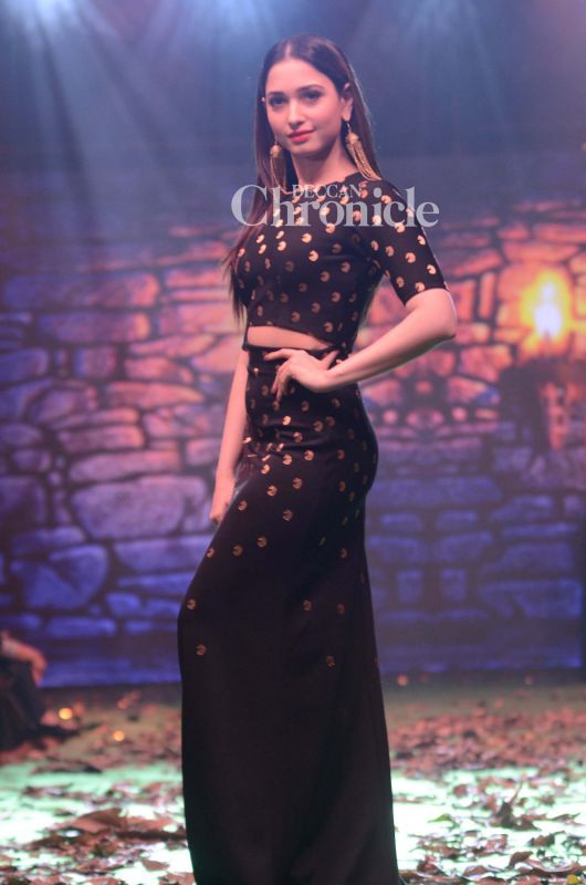 Tamannaah dazzles on the ramp for Baahubali-inspired fashion show Tamannaah dazzles on the ramp for Baahubali-inspired fashion show