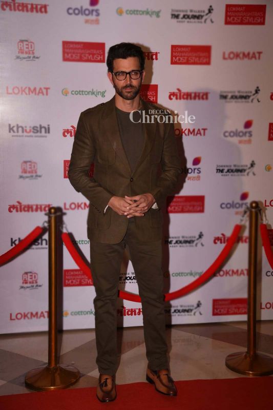 Hrithik, Sonam, Tiger, Radhika, others make fashion statement at awards show Hrithik, Sonam, Tiger, Radhika, others make fashion statement at awards show