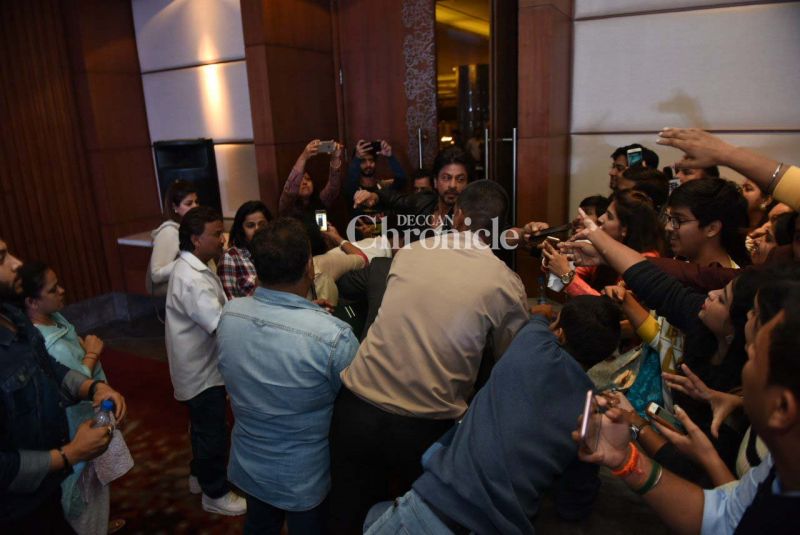 Shah Rukh Khan, Alia Bhatt, Gauri Shinde promote Dear Zindagi in Delhi