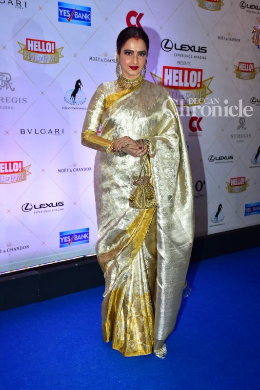 SRK, Deepika, Ranveer, Rekha, others glitzy avatars shine at awards show