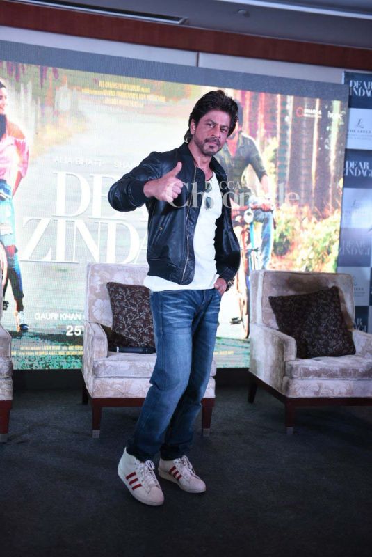 Shah Rukh Khan, Alia Bhatt, Gauri Shinde promote Dear Zindagi in Delhi