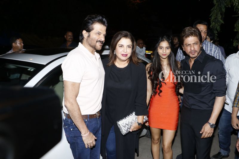 Suhana the star attraction at opening of lounge bar designed by Gauri