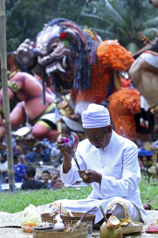 Indonesians mark Balinese Hindu New Year with day of silence on Nyepi
