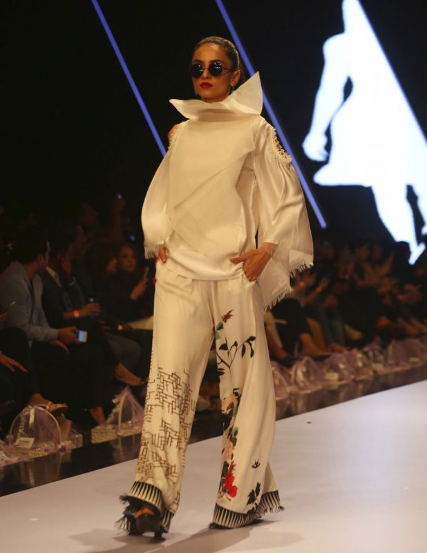 In Photos: Models adorn traditional designs at Pakistan Fashion Week