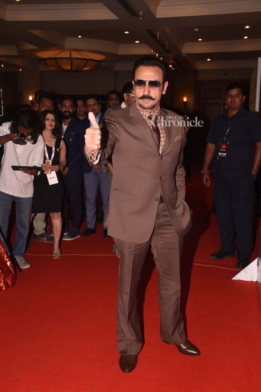 Hrithik, Sonam, Tiger, Radhika, others make fashion statement at awards show Hrithik, Sonam, Tiger, Radhika, others make fashion statement at awards show