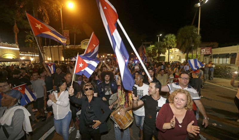 Miamis joyous Cubans hope for change with Fidel Castros death