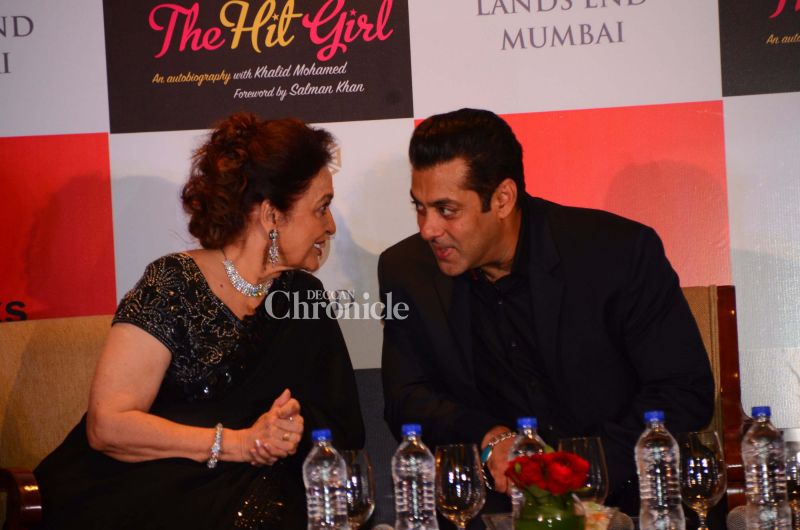 Salman Khan, other stars launch Asha Parekhs autobiography Salman Khan, other stars launch Asha Parekhs autobiography