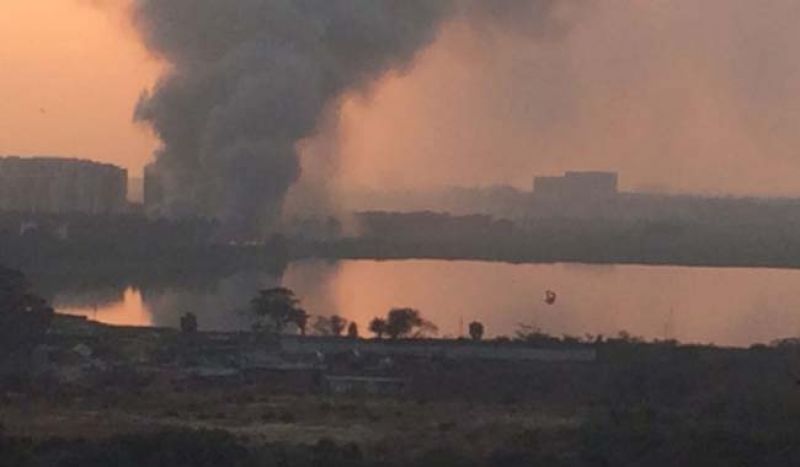 Sky of smoke: Bengalurus Bellandur lake catches fire again!