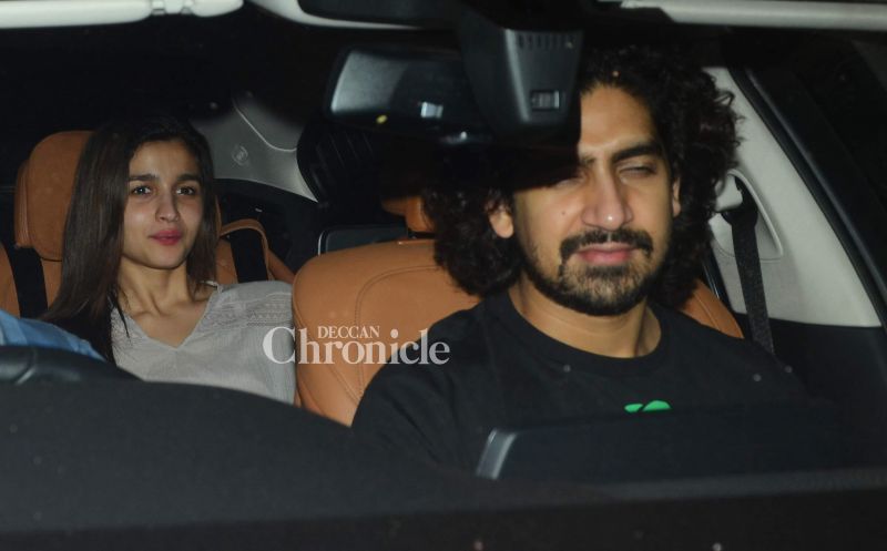 Bollywood celebrities impress with their fashion game Bollywood celebrities impress with their fashion game