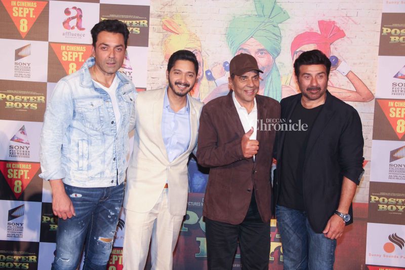 Dharmendra joins Poster Boys Sunny, Bobby, Shreyas as they launch trailer