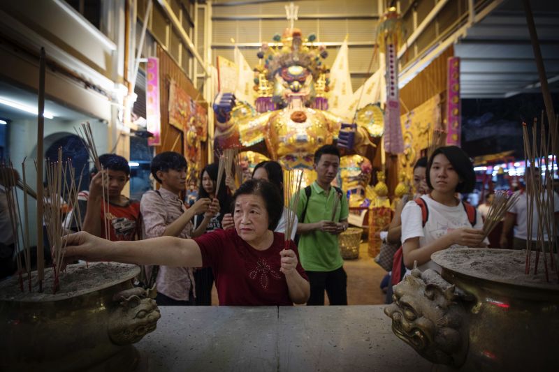 Spirits come to feast as gates of Hell open at the ancient Hungry Ghost Festival