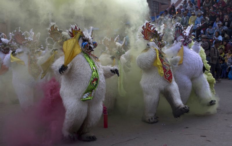 Bolivians dance to celebrate pagan-Catholic confluence in carnival