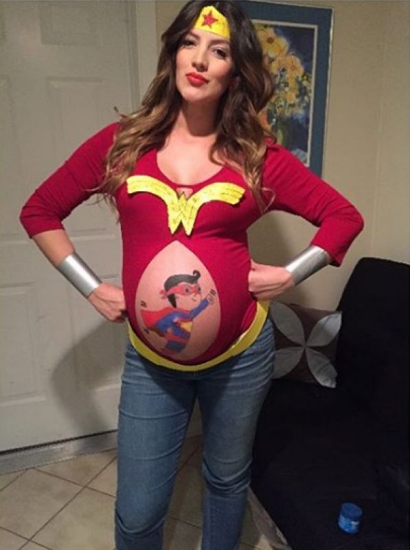 Creative Halloween costume ideas for pregnant women