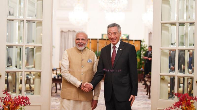 Prime Minister Narendra Modi and his Singaporean counterpart Lee Hsien Loong reviewed progress in the bilateral relations and discussed the roadmap for the future. (Photo: Twitter/@narendramodi)