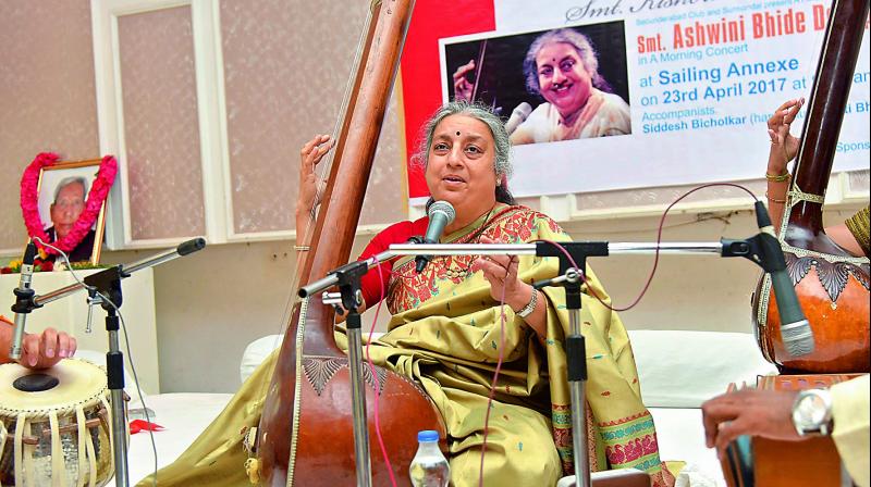 Dr Ashwini Bhide Deshpande singing one of Kishori Amonkars favourites