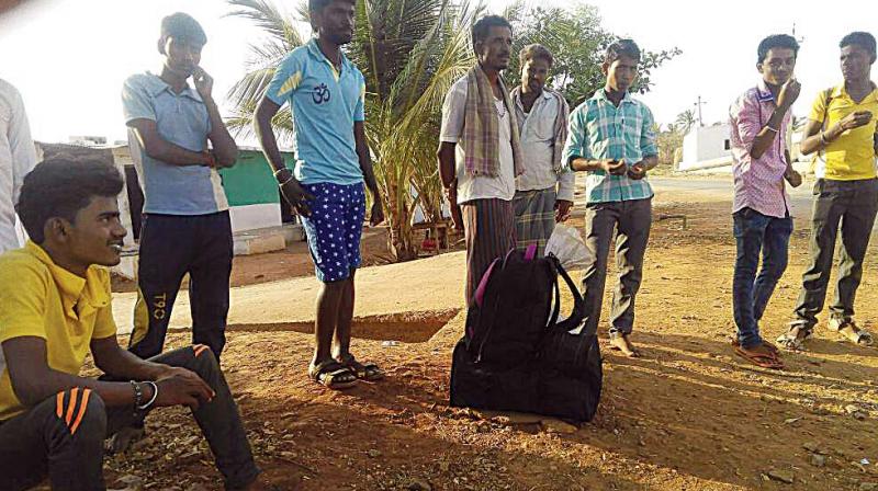 Students from Murudi headed to coastal districts.