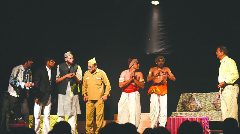 Dwij, Suresh, Honey Singh, Nitish, Nikhil, Gaurav and Subhash during the play
