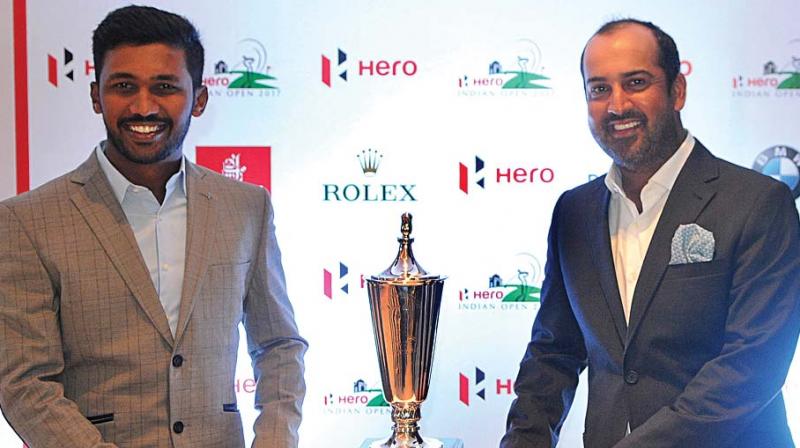 S. Chikkarangappa (left) and Shiv Kapur with the Indian Open trophy at the tournament launch in New Delhi on Tuesday (Photo: BIPLAB Banerjee)
