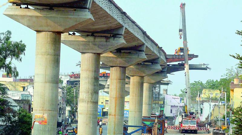 Kanakadurga flyover works in progress in Vijayawada city. (Photo: DC)