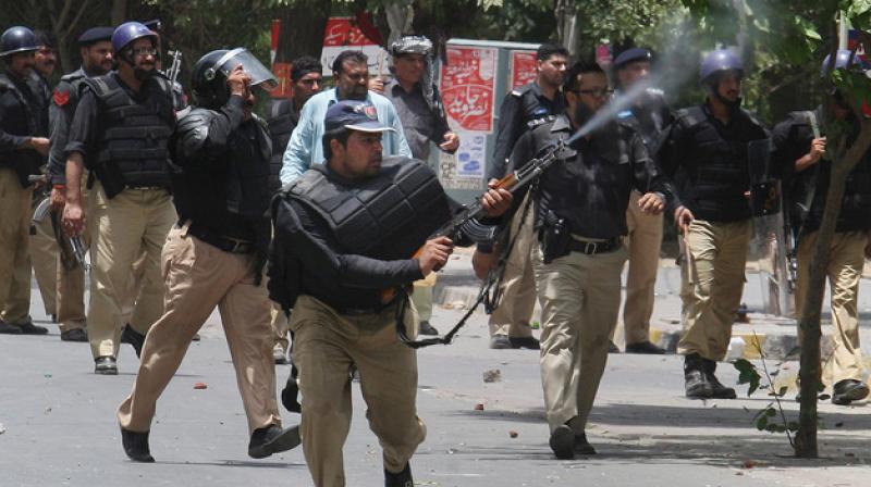 Pakistani police are using tear gas and batons to confront stone throwing supporters of cricketer-turned-politician Imran Khan. (Photo: AP/Representational)