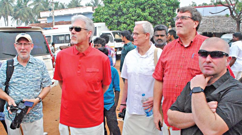 A section of foreigners from New Zealand and US has come to witness jallikattu at Suriyur near Tiruchy on Monday. (Photo: DC)