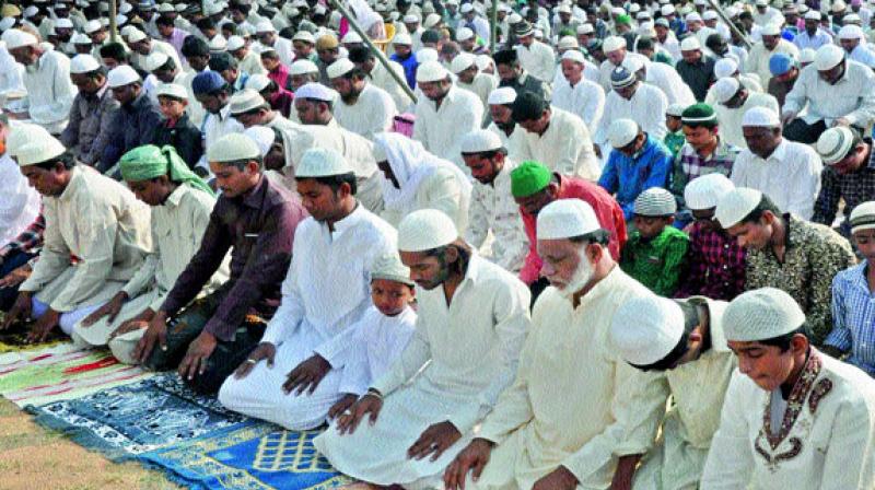 To facilitate control and regulation of traffic to facilitate Id-Ul-Zuha prayers on September 2 at the Mir Alam Tank Idgah and Balamrai Idgah, Secunderabad Idgah, the Hyderabad traffic police has made placed following restrictions and diversions.