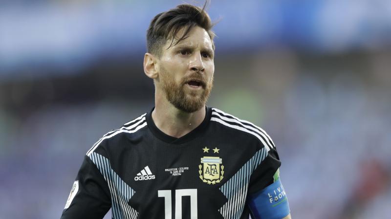 Lionel Messi missed a penalty in the 64th minute, as the ball was successfully defended by goalkeeper annes Halldorsson. (Photo: AP)