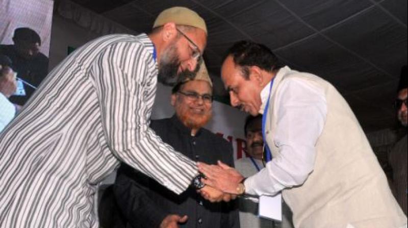 Deputy CM Mahmood Ali and MIM president Asaduddin Owaisi at a gathering of Muslim scholars and intellectuals at Exhibition Grounds, Hyderabad (Photo: DC)