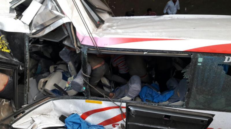 The driver was suspected to be sleepy and his negligence is being seen as the prime cause of the accident. (Photo: DC)