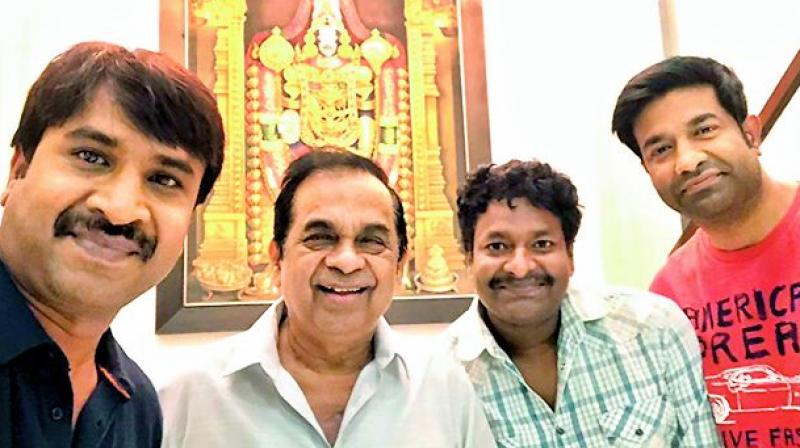The latest to join this list are popular comedians Vennela Kishore, Srinivasa Reddy and Satya, who recently spent quality time with the veteran actor and took a selfie with him.