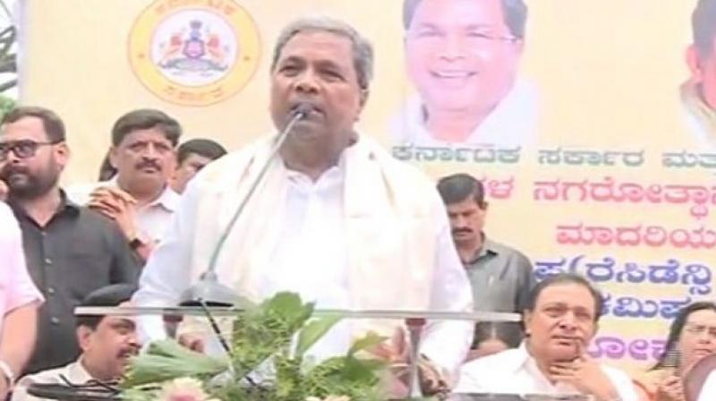 The event took an uncomfortable turn for the veterans, as Siddaramaiah came an hour late. (Photo: ANI)