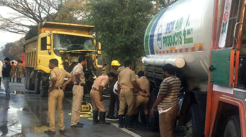 Fire officials attempting to plug leakage of nitrogen after a Torres lorry hit a stationed tanker laden with the gas at Kalamassery	 (Photo: DC)