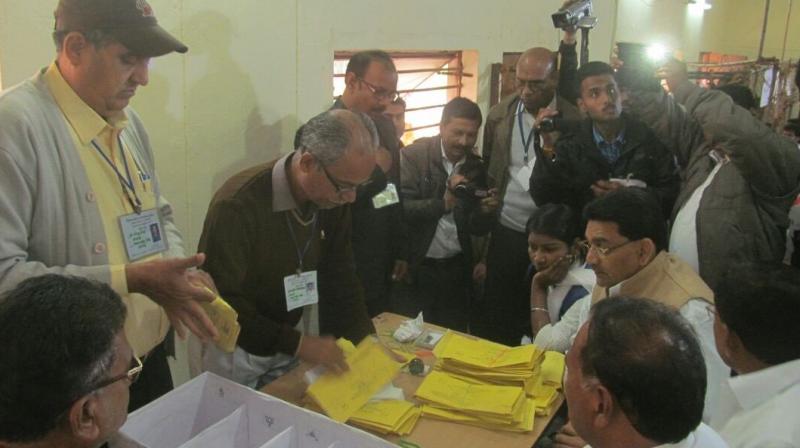 Counting underway for the Nepanagar assembly bypoll. (Photo: ANI/Twitter)