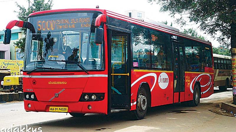 The bus stop with benches outside the HAL Airport is empty because every AC bus stops ahead of the junction. â€œThe driver tries to catch more passengers at the signal, stopping at the spot for five whole minutes and blocking the traffic,â€ Pravir Bagrodia said